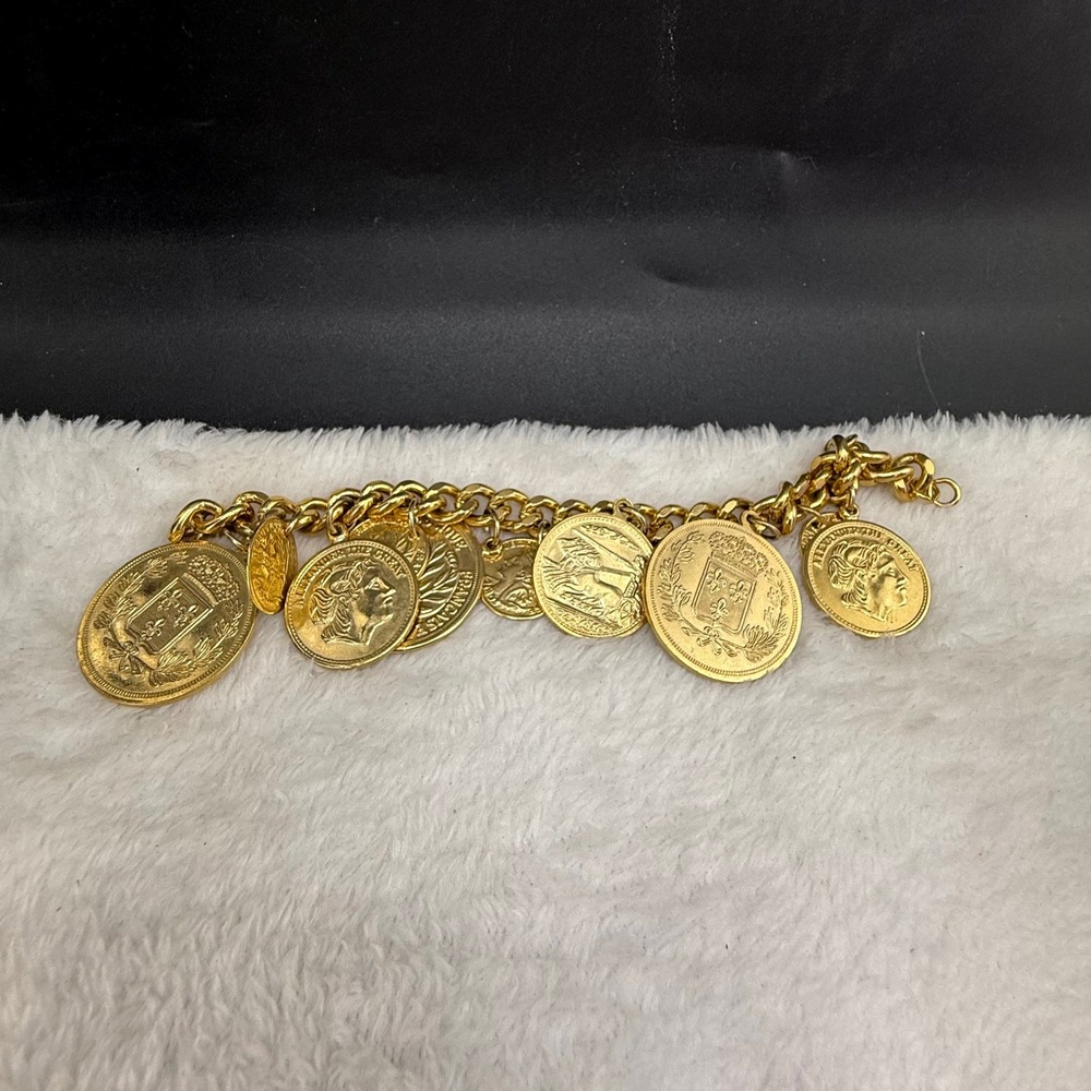 Vintage Faux Coin Charm Bracelet Gold Tone Alexander  Fleur De Lis 7in READ